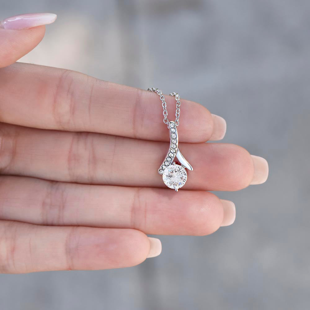 To My Queen - I Will Forever Love You - Alluring Beauty Necklace